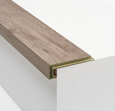 Rustic Oak Bullnose 1
