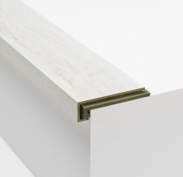 Modern Oak Bullnose 1